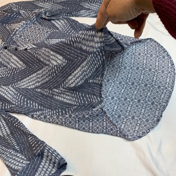 Fred David multi pattern half button down high low lightweight blouse size M - Picture 4 of 10